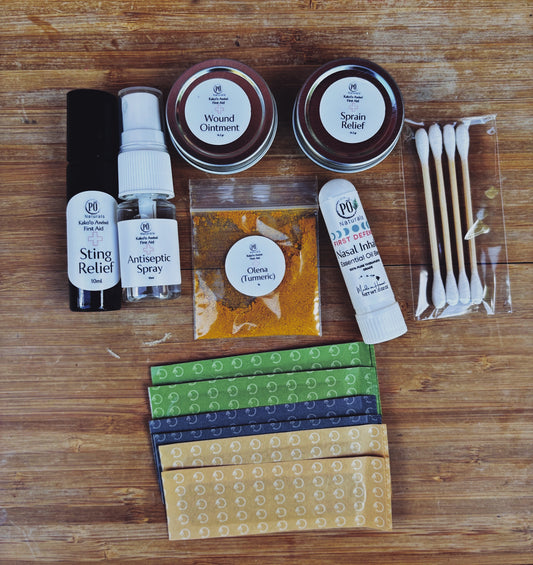 Kakoʻo Awiwi | Herbal First Aid Kit